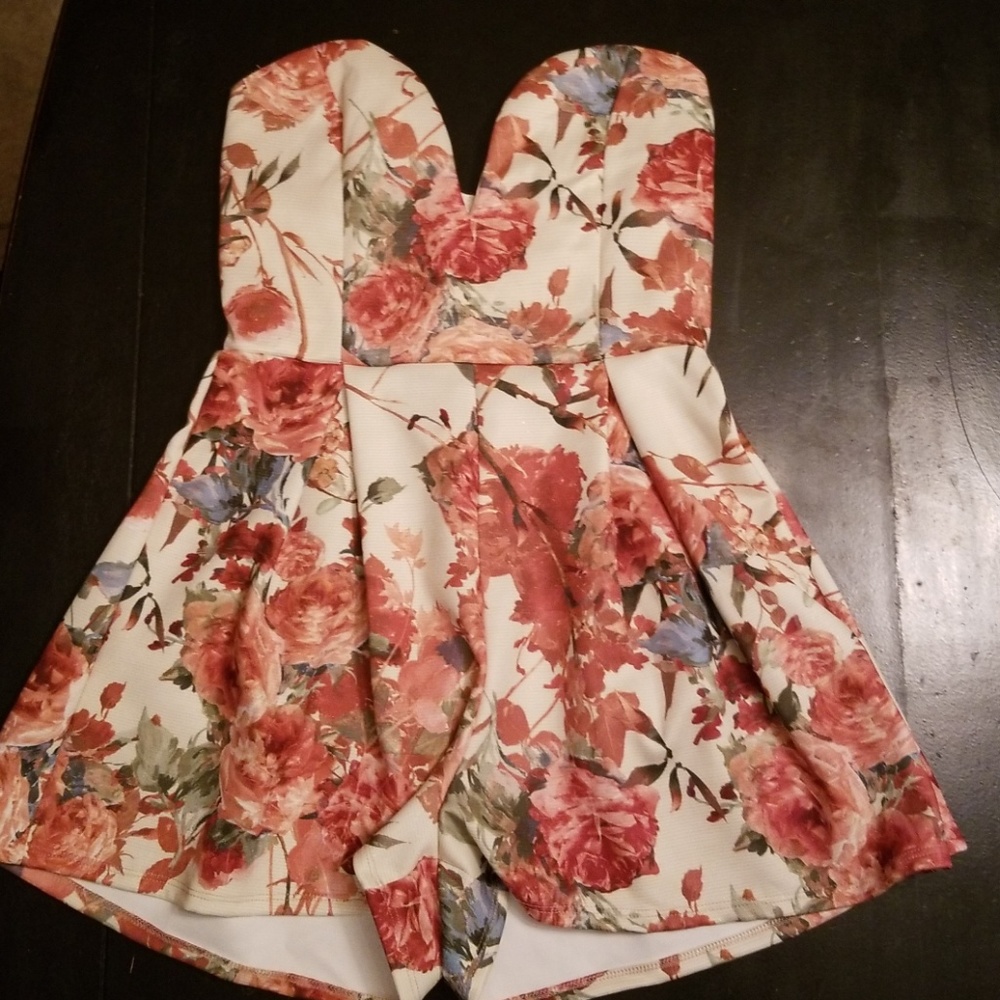 Strapless romper